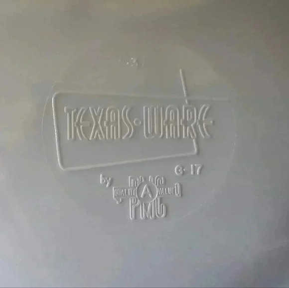 Vintage White Texas-Ware G-17 8" Melamine Bowl by PMC - Picture 2 of 2